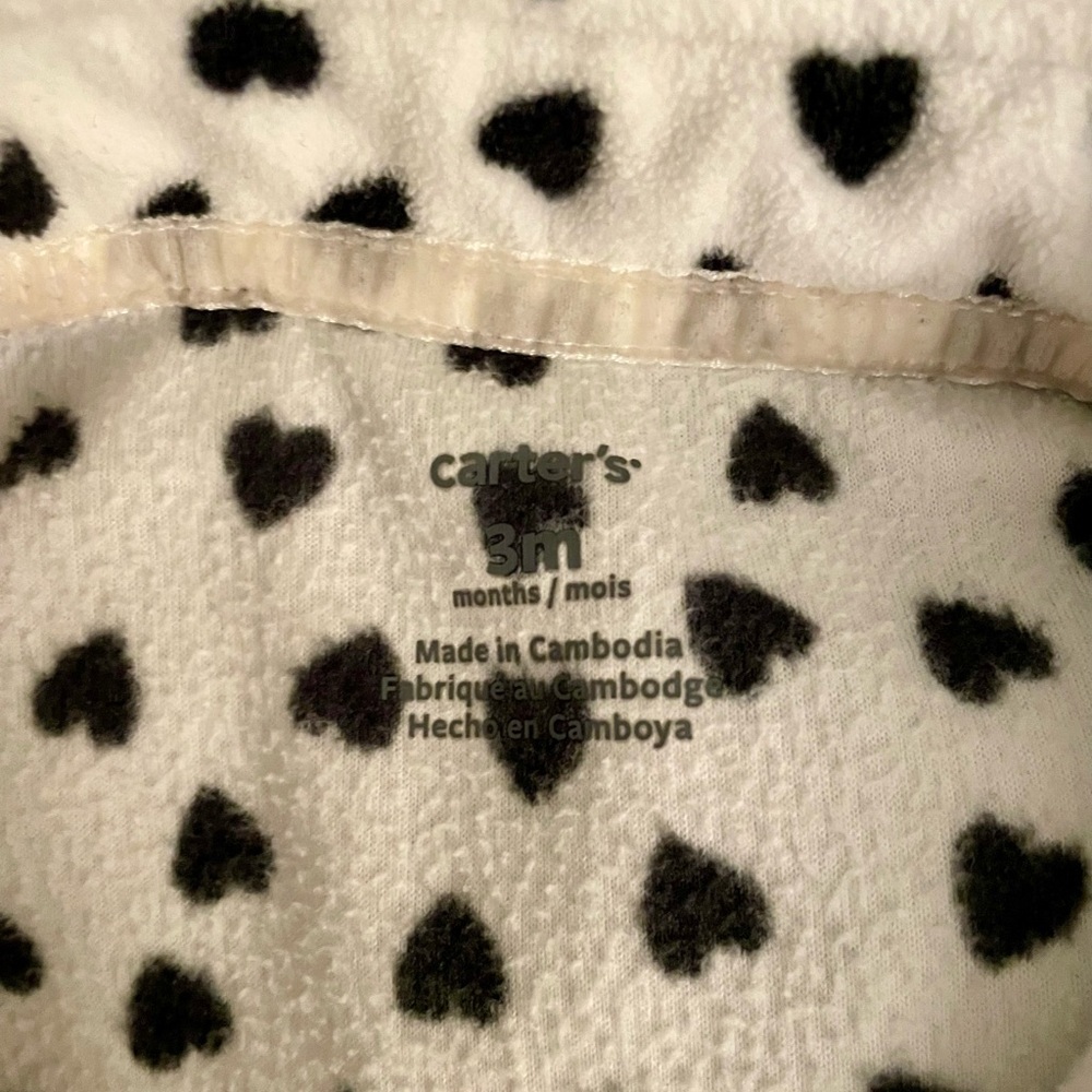Carter's Black & White Hearts Patterned Fleece Jumpsuit w/Front Pockets & Bows - Picture 4 of 5